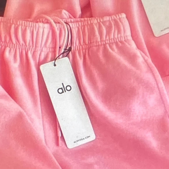 ALO Yoga Kids Bright Pink Pajama Set - Picture 5 of 6